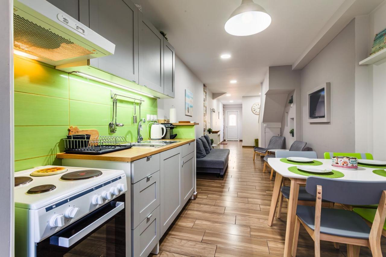 Citysea Fusion, Elegant Gem Minutes From The Beach Kalamata Exterior photo